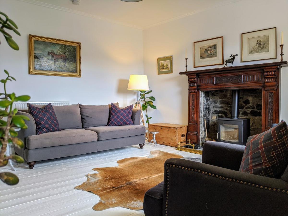Central Hawick Spacious Stylish Flat With Log Burner Dış mekan fotoğraf