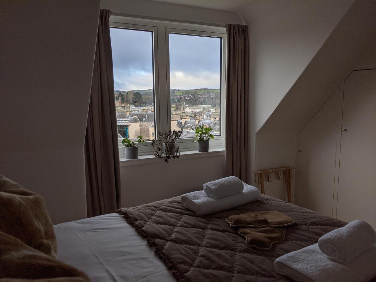 Central Hawick Spacious Stylish Flat With Log Burner Dış mekan fotoğraf