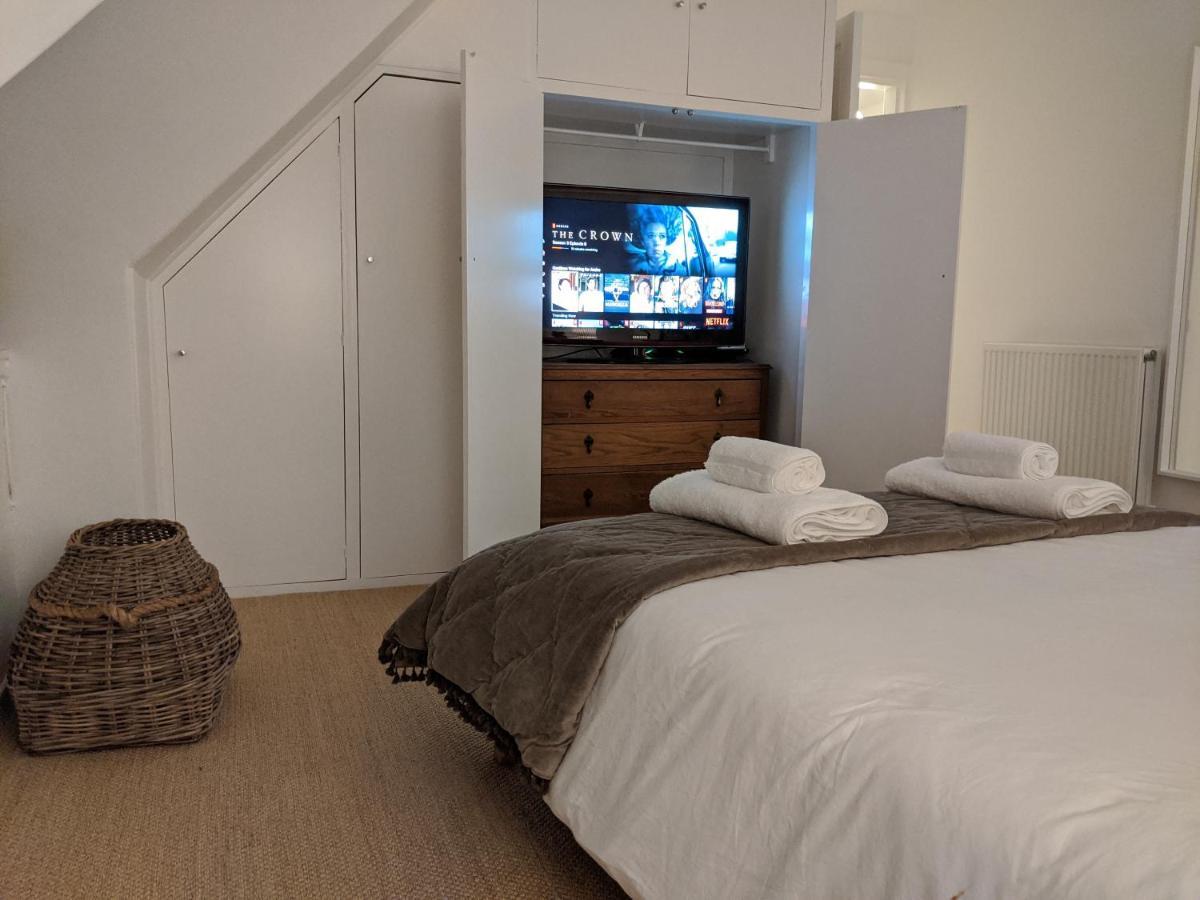 Central Hawick Spacious Stylish Flat With Log Burner Dış mekan fotoğraf