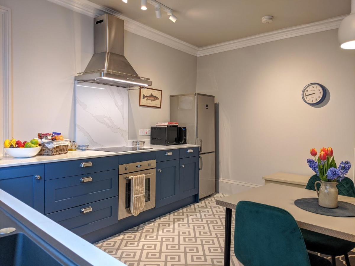 Central Hawick Spacious Stylish Flat With Log Burner Dış mekan fotoğraf